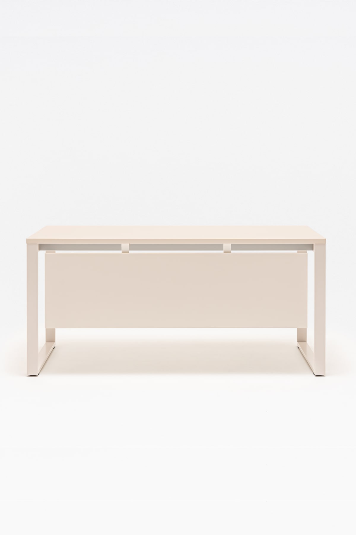 Ogi Q desk